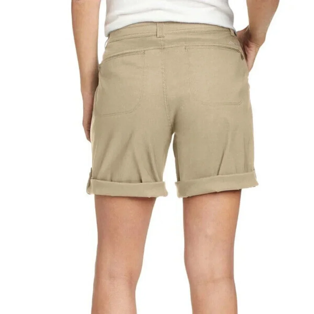 Eddie Bauer- Women’s Lightweight Adjustable Length Bermuda Short, Beige - Picture 3 of 8